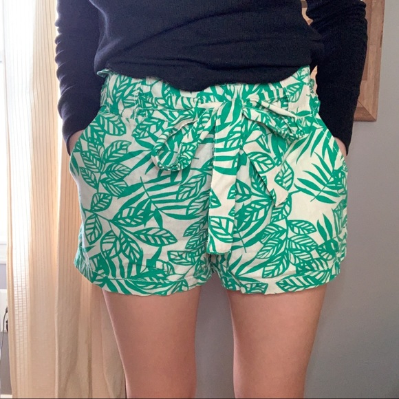 Cali 1850 Pants - BRAND NEW WOT Cali 1850 Floral Fabric Shorts